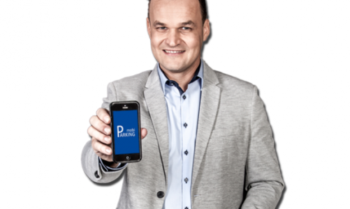 Adam Kornacki ambasadorem usługi mobiParking