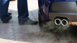 Filtry DPF zmorą kierowców? BIZNES, Motoryzacja - Montowane w układach wydechowych samochodów z silnikiem Diesla filtry cząstek stałych (DPF – diesel particulate filter) miały znacznie ograniczyć poziom wytwarzania sadzy i popiołu.