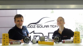 HELLA partnerem technologicznym Łódź Solar Team BIZNES, Motoryzacja - Polski oddział koncernu HELLA wspiera rozwój młodych talentów w dziedzinie odnawialnych źródeł energii. Marka została partnerem technologicznym projektu Łódź Solar Team, stworzonego przez studentów Politechniki Łódzkiej.