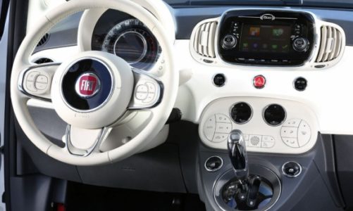 Nowy Fiat 500 z usługami TomTom Live i nawigacją connected