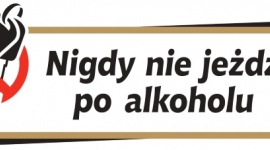 Akcja "Znicz": kierowcy otrzymają naklejki „Nigdy nie jeżdżę po alkoholu” BIZNES, Motoryzacja - Już dzisiaj rusza coroczna ogólnopolska akcja „Znicz”. Podobnie jak przed rokiem, podczas akcji funkcjonariusze będą zachęcać kierowców do oznakowania auta naklejką „Nigdy nie jeżdżę po alkoholu”.