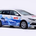 Hybrydy Toyoty z Avis wspierają bałtyckie morświny