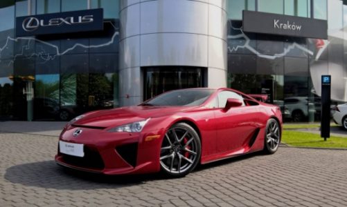 Jeden z dwóch Lexusów LFA w Polsce do kupienia