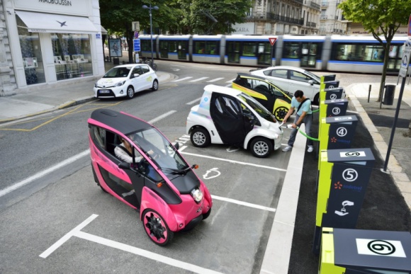 Car-sharing Toyoty w Grenoble ma szanse na komercjalizację
