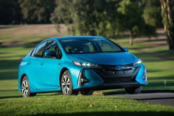 Toyota Prius Plug-in Hybrid w Kelley Blue Book Best Buy Awards 2017