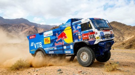 Zespół KAMAZ-master zdominował Rajd Dakar 2020 na standardowych oponach Goodyear BIZNES, Motoryzacja - Po dwunastu trudnych etapach zespół KAMAZ-master zajął pierwsze i drugie miejsce w klasyfikacji ogólnej i po raz siedemnasty zwyciężył w słynnym Rajdzie Dakar 2020. To kolejny fantastyczny sukces dla załogi i Goodyear jako oficjalnego partnera oponiarskiego.