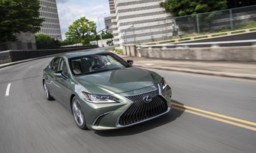 Globalny ranking sprzedaży sedanów segmentu E premium. Lexus ES w czołówce