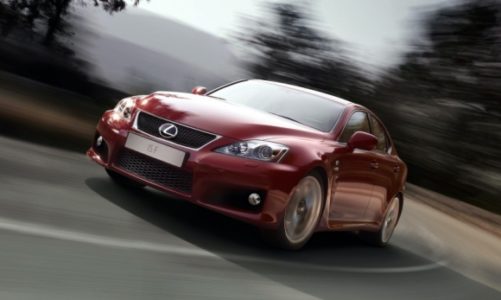 Lexus IS z mocną V-ósemką lub V-szóstką? Lexus rejestruje oznaczenie